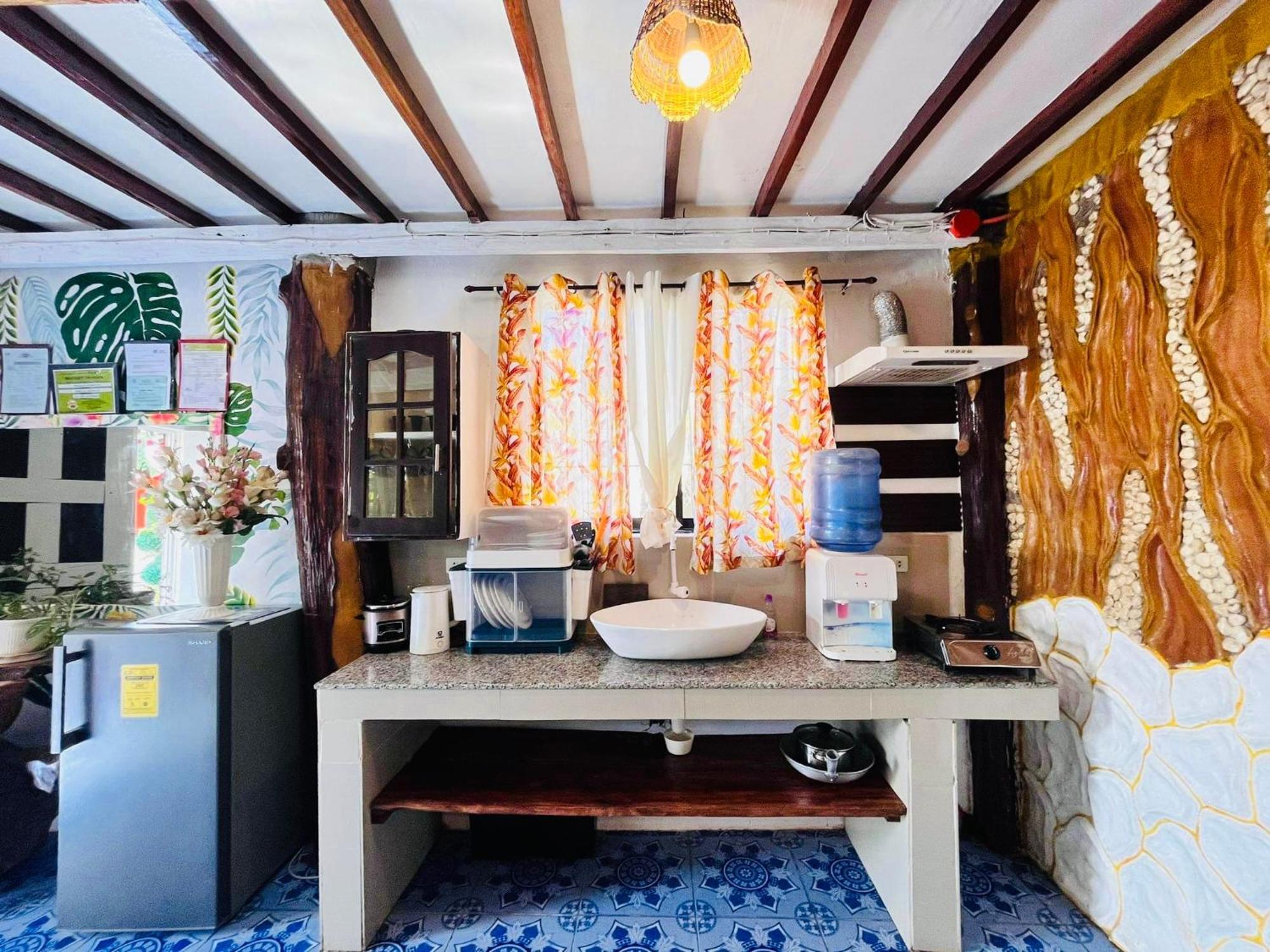 Precious Homestay-Family Room Burgos  エクステリア 写真
